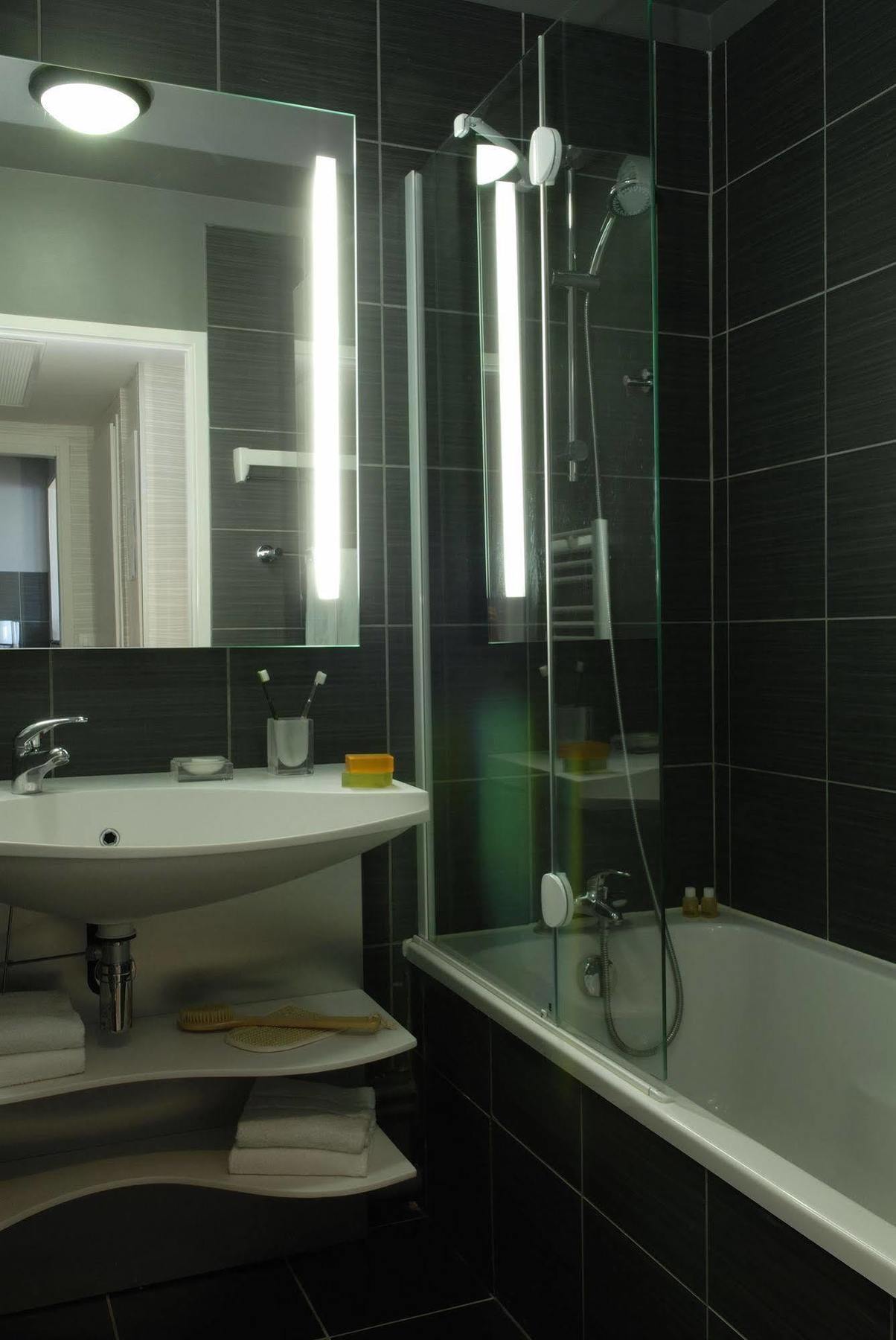 Aparthotel Adagio Paris Montrouge Exterior photo